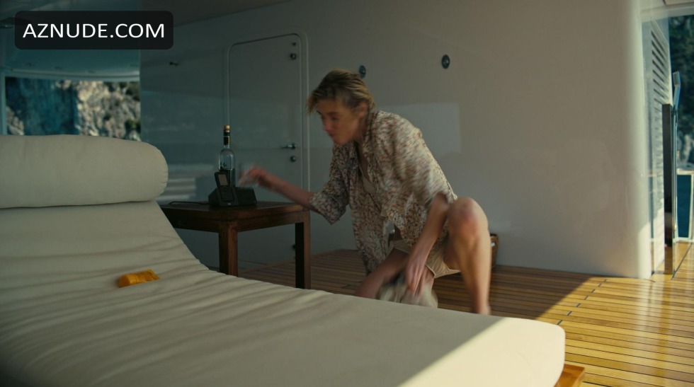 Elizabeth morons Hot scenes