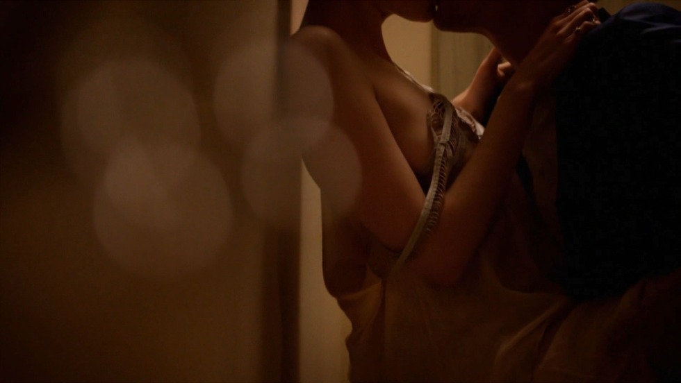 The Night Manager Elizabeth Debicki Nude Scene