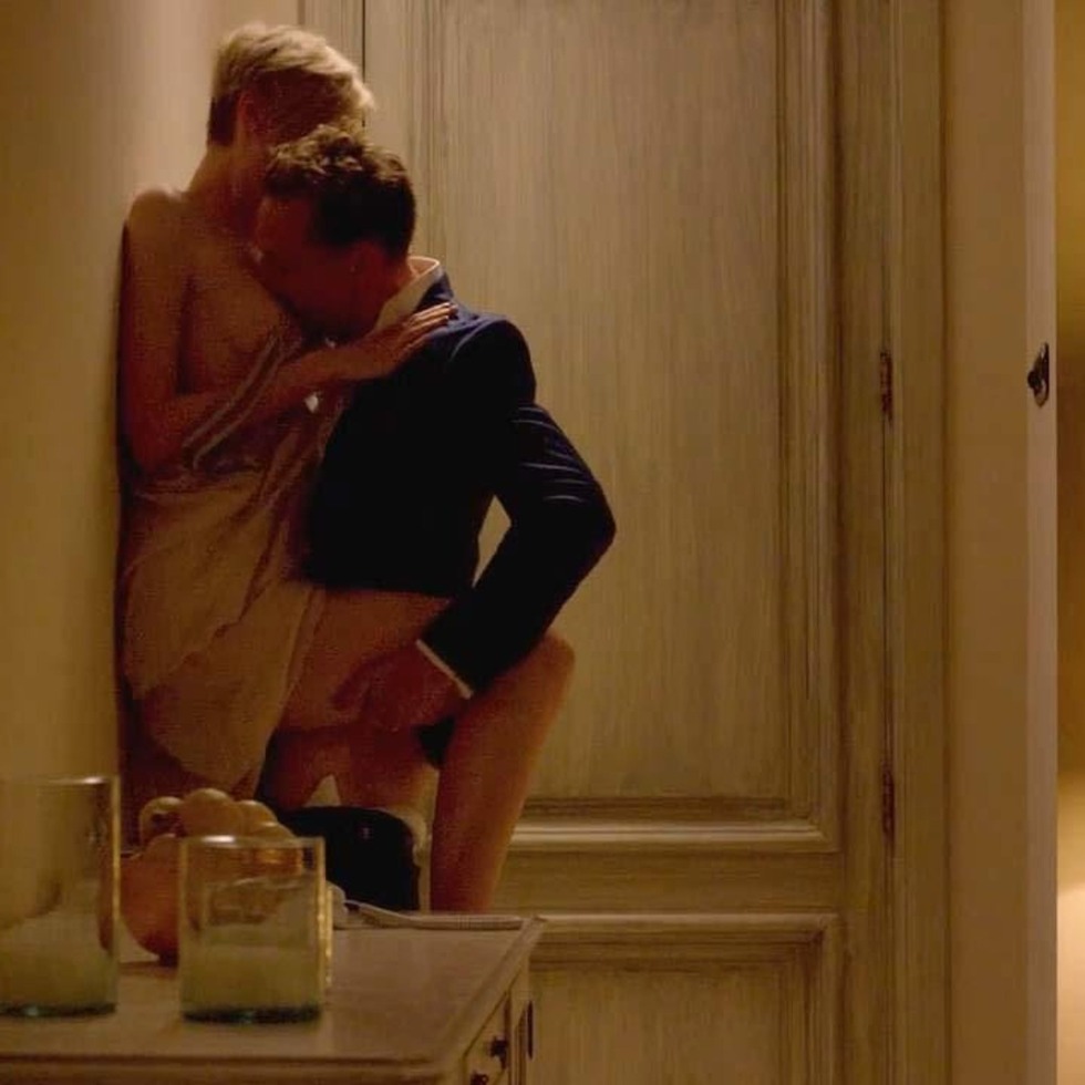 Elizabeth Debiki Ero Scene