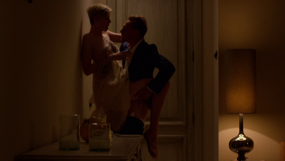 Elizabeth Debiki Ero Scene