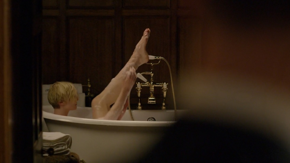 Elizabeth moron Naked in the film argument