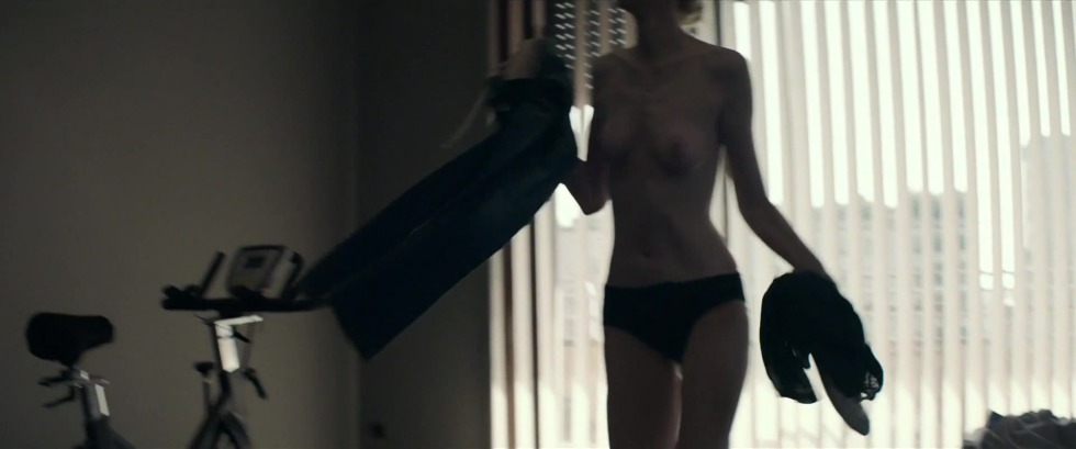 Elizabeth moron naked breasts