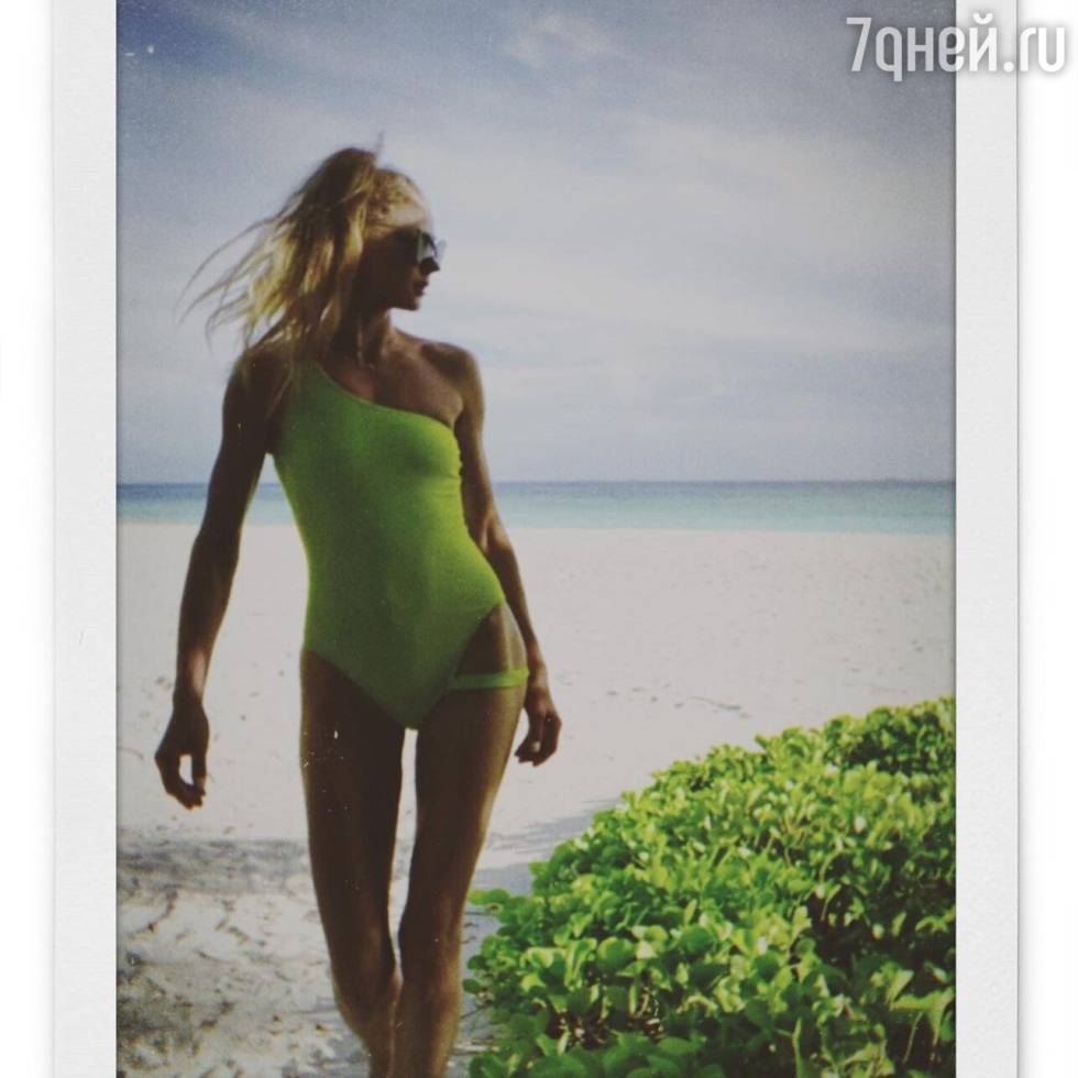 Svetlana Khodchenkova in a swimsuit