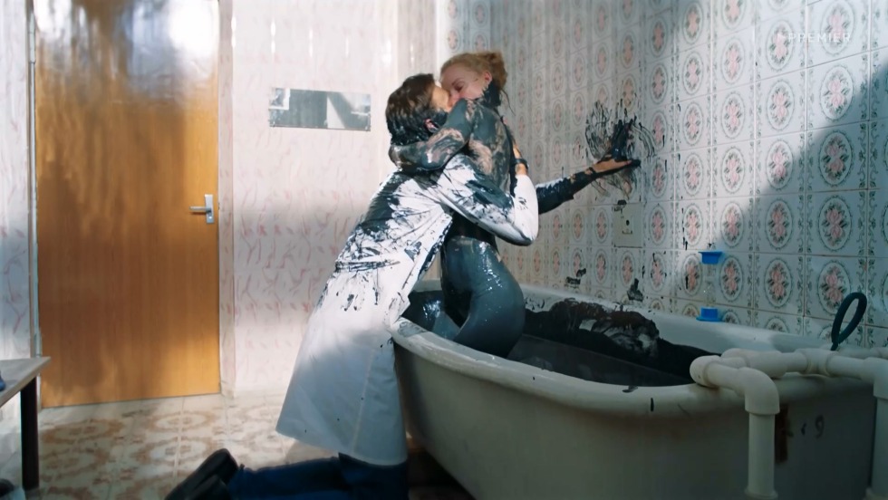 Khodchenkova love without size