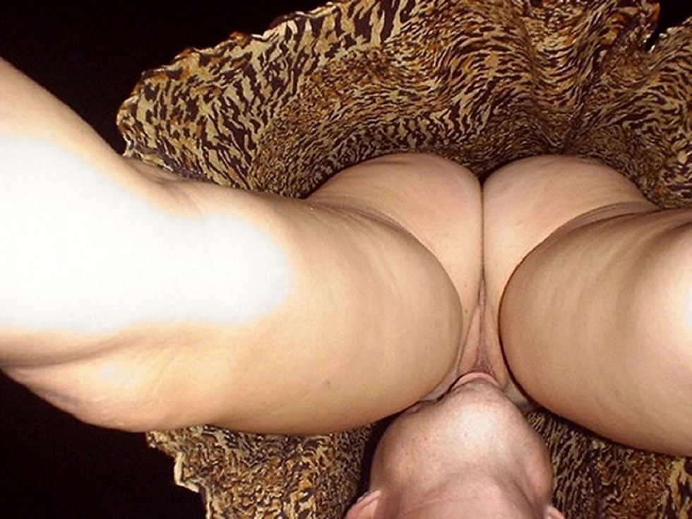 Licks under the skirt from below