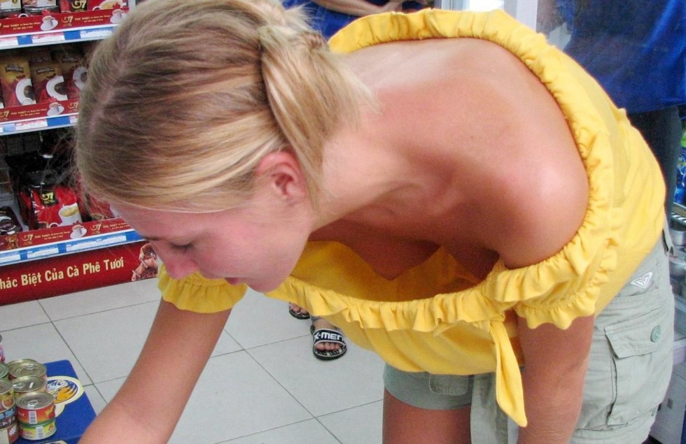 Bent down and lit her chest