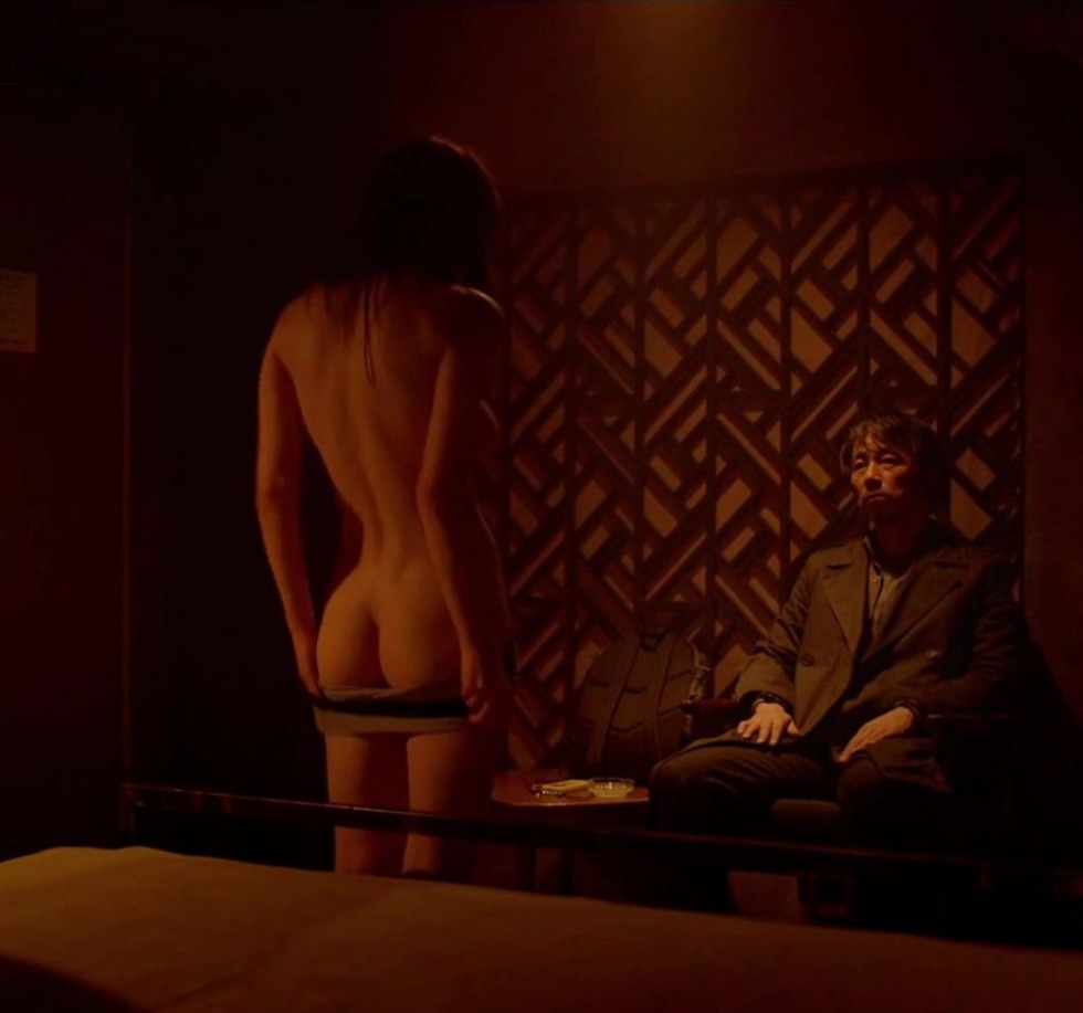 Alexandra Daddario Sex Scene