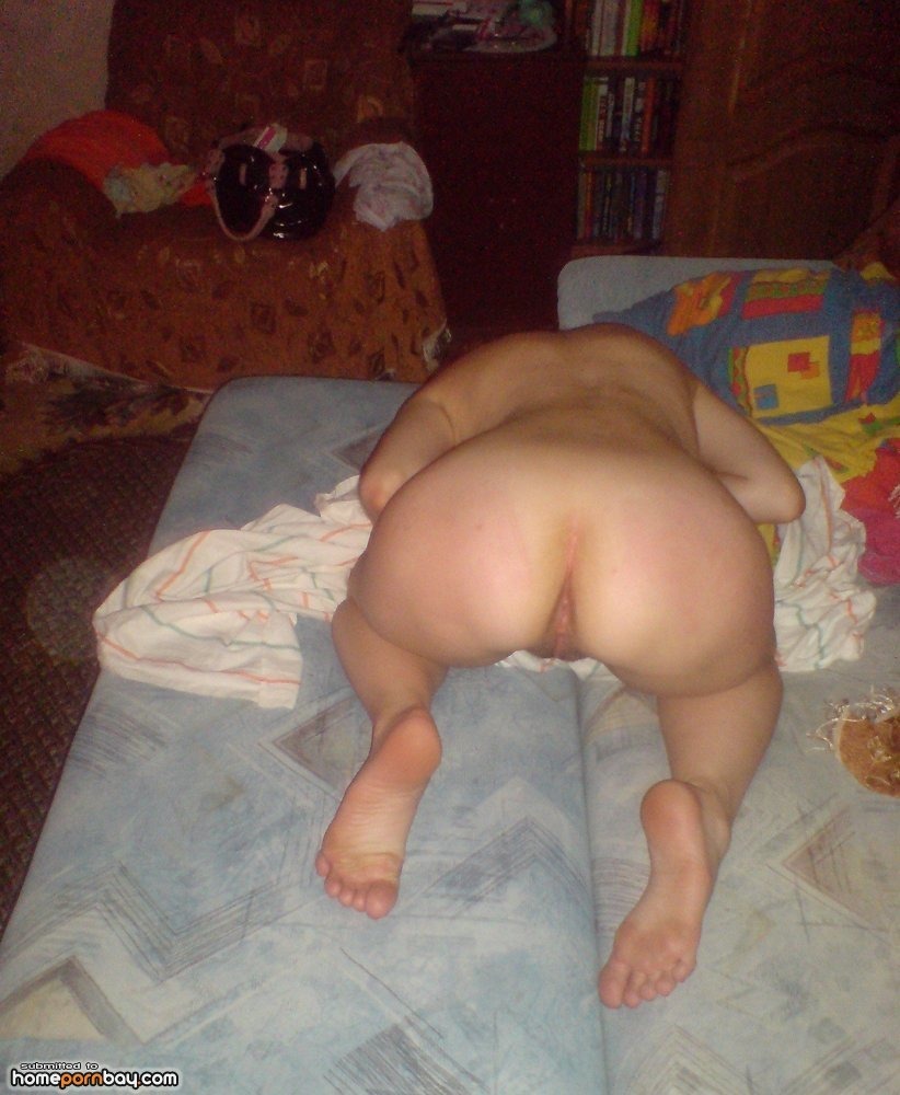 My daughter's naked ass