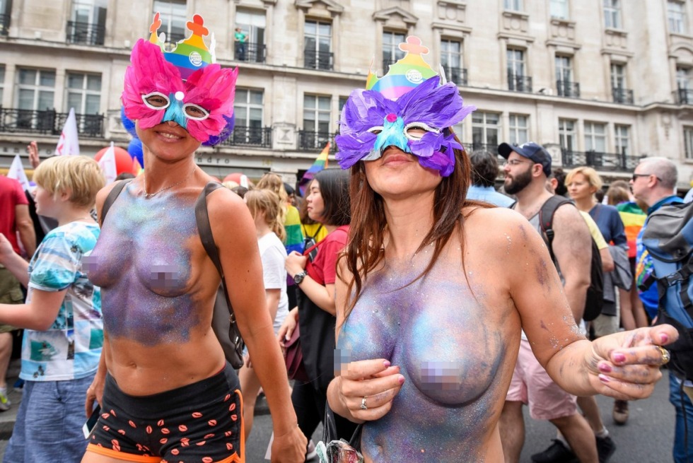 The parade of naked feminists