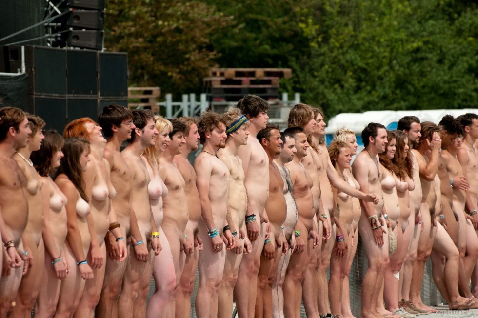 Competitions of naked people