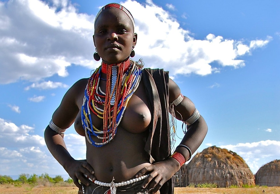 Naked women African