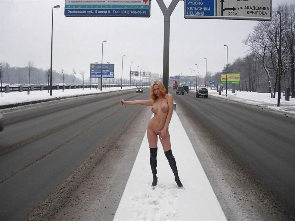 Naked girls in the winter on the road