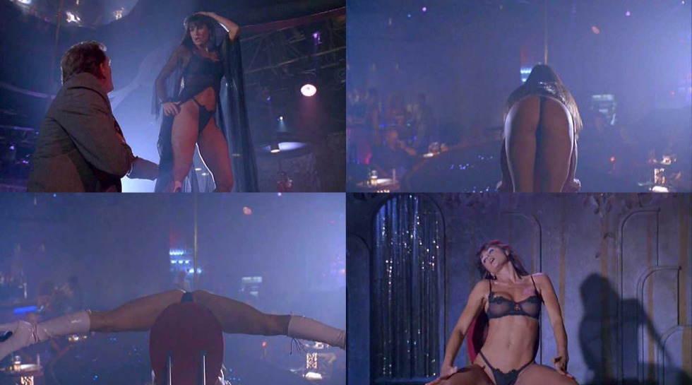 Demi Moore striptease naked