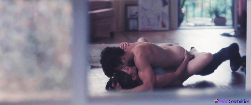 Richard Madden bed scenes