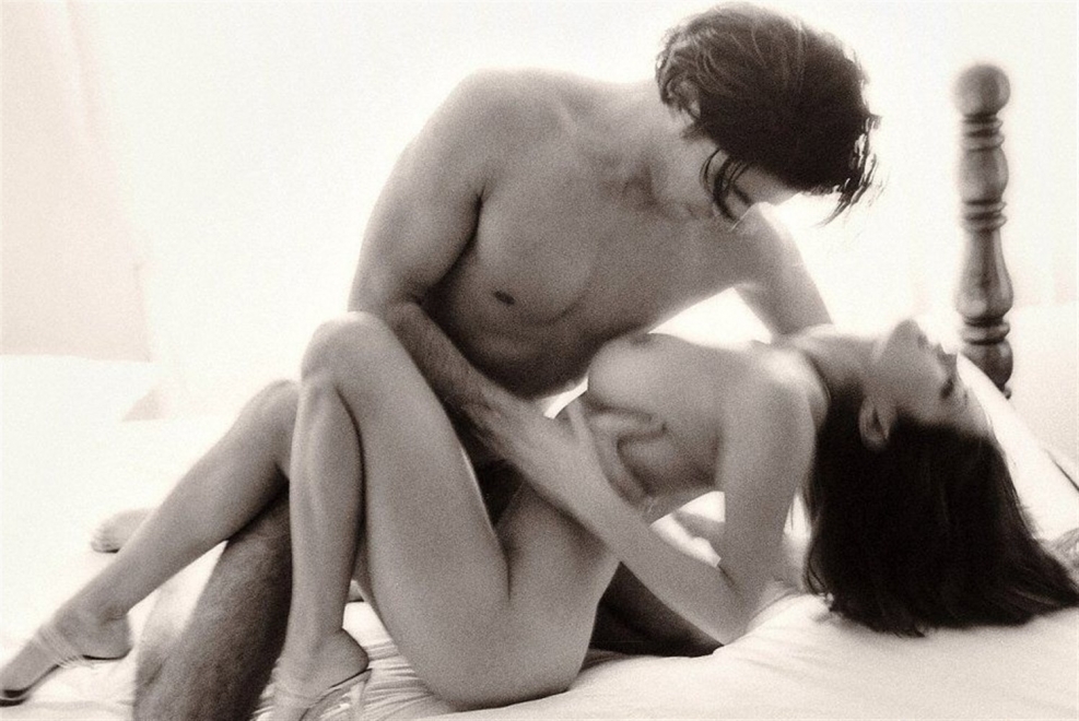 Brooke Burns naked in the movie