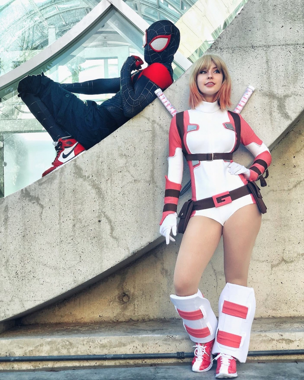 Gwenpool and Dr. Strajnzh