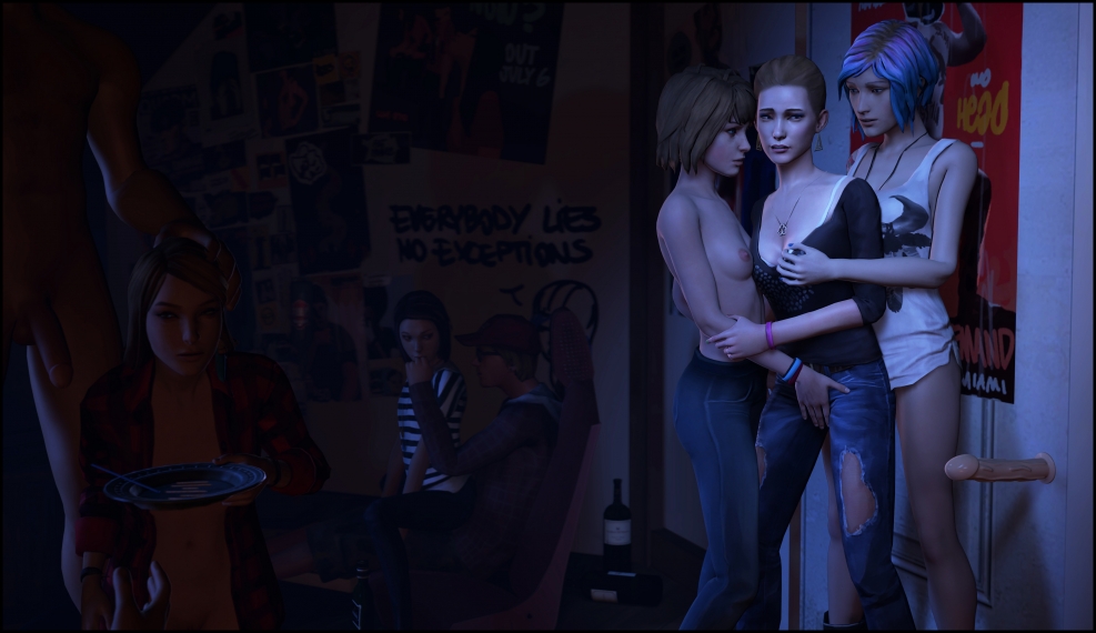 Max Colfield naked lesbian