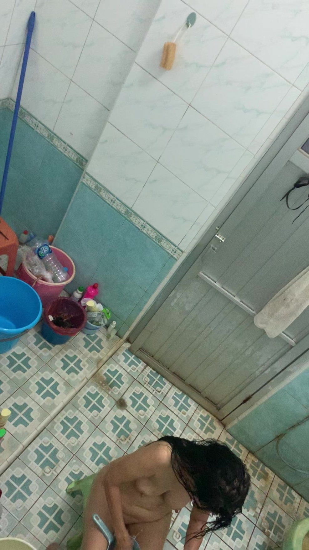 Intip Cewek Mandi Indo XXX