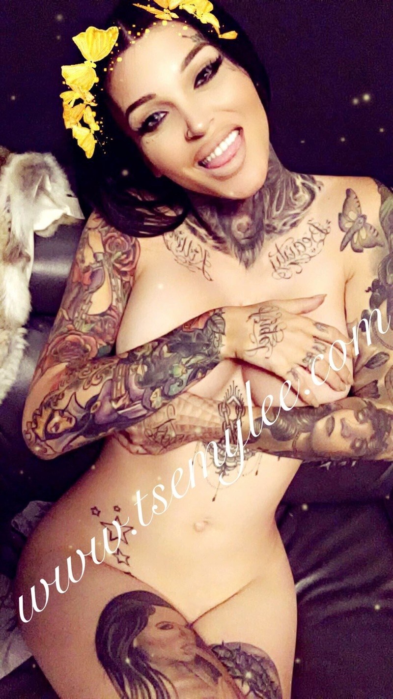 Charlotte Sartre pornAktris