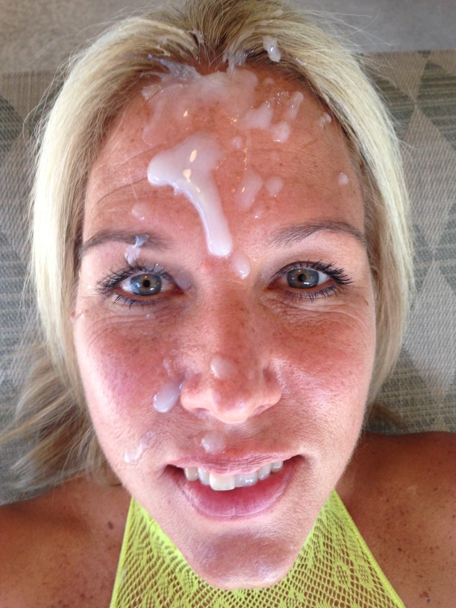 Ariana Marie Camcot on face