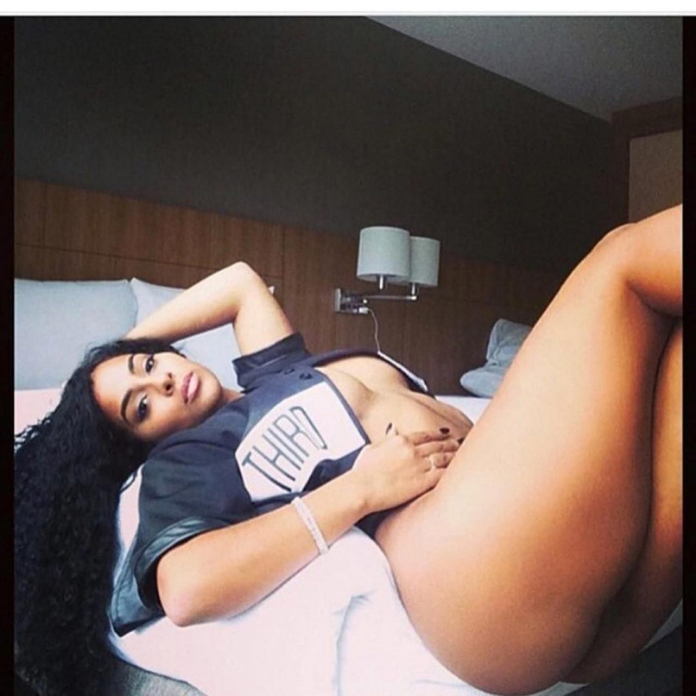 Ayisha Diaz wallpaper