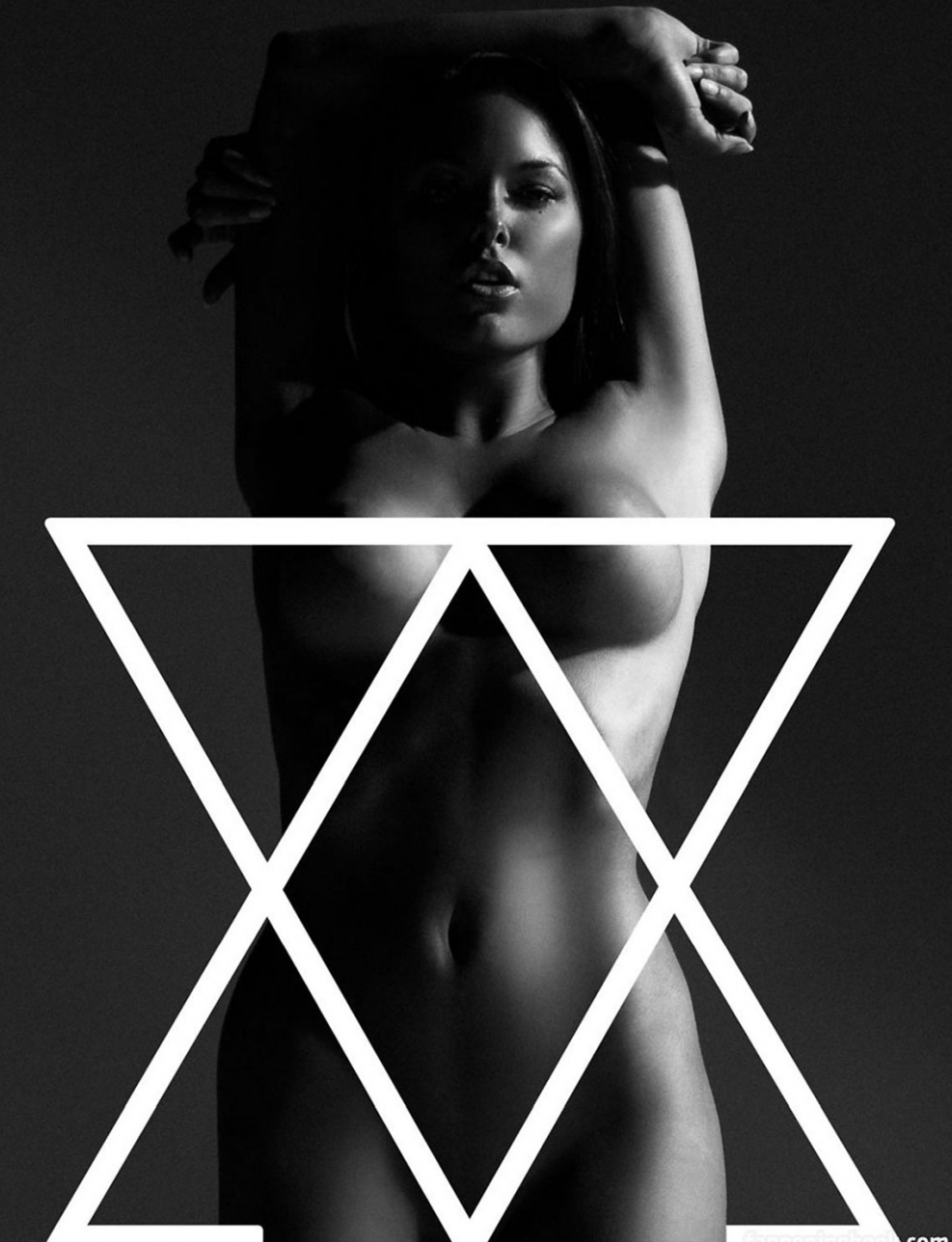 Konstans Nunese Topless