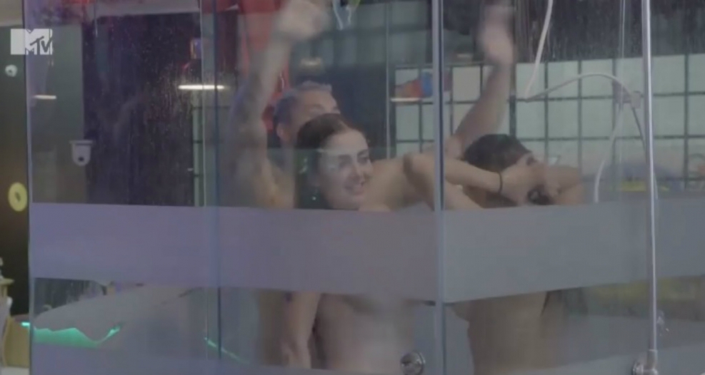 Susanna Gonzalez Naked