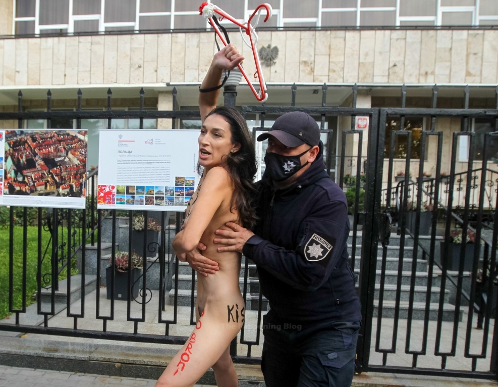 Naked feminists in Argentina