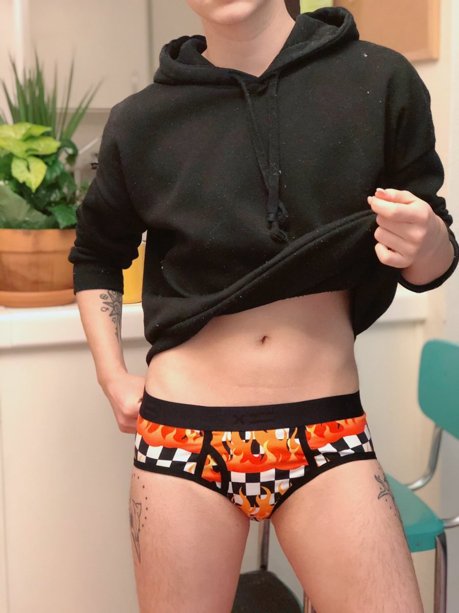 Ultraviolet Darling 2020