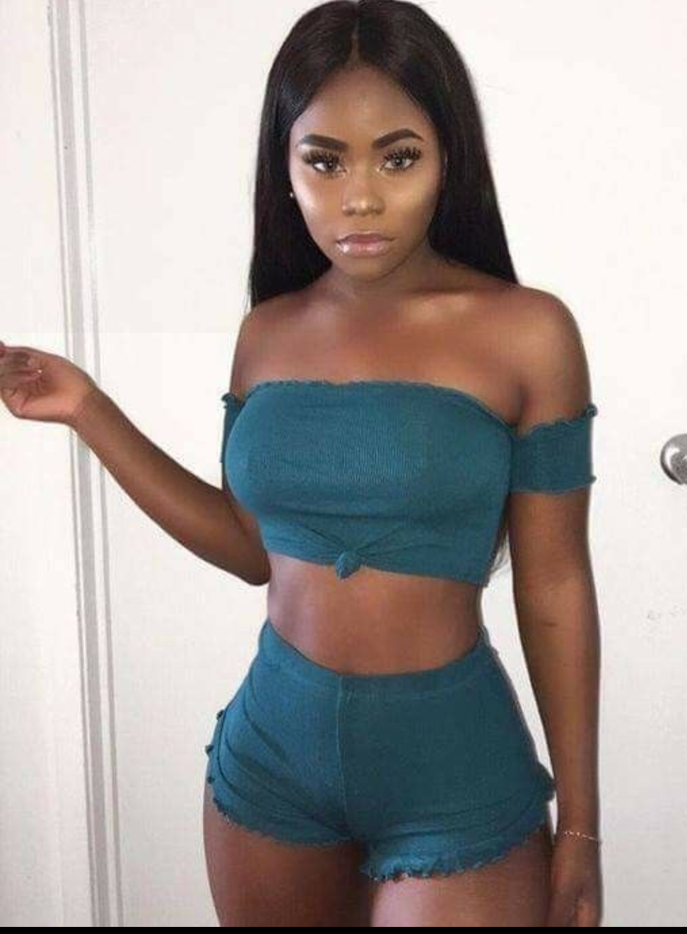 HOT BLACK GIRL THIN