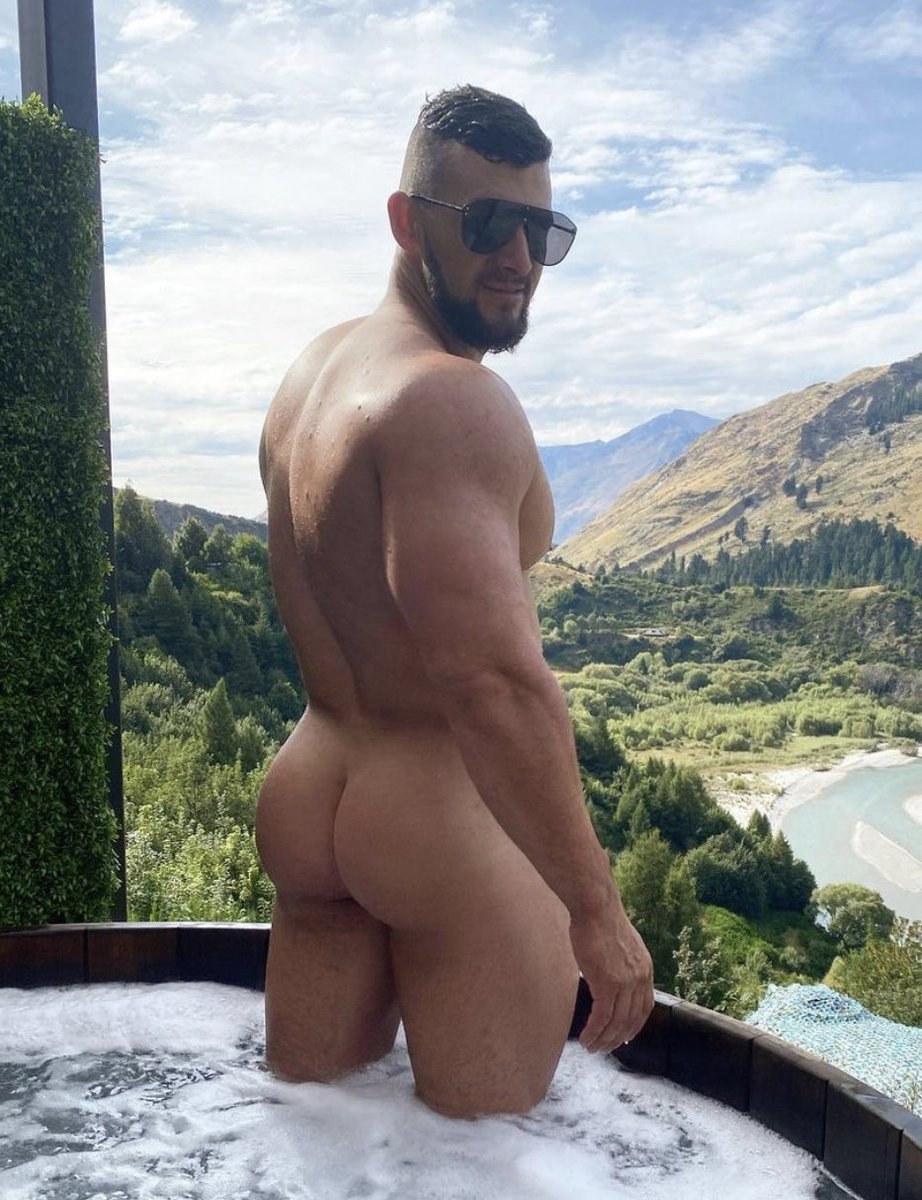 Nath Wyld Male Striptease