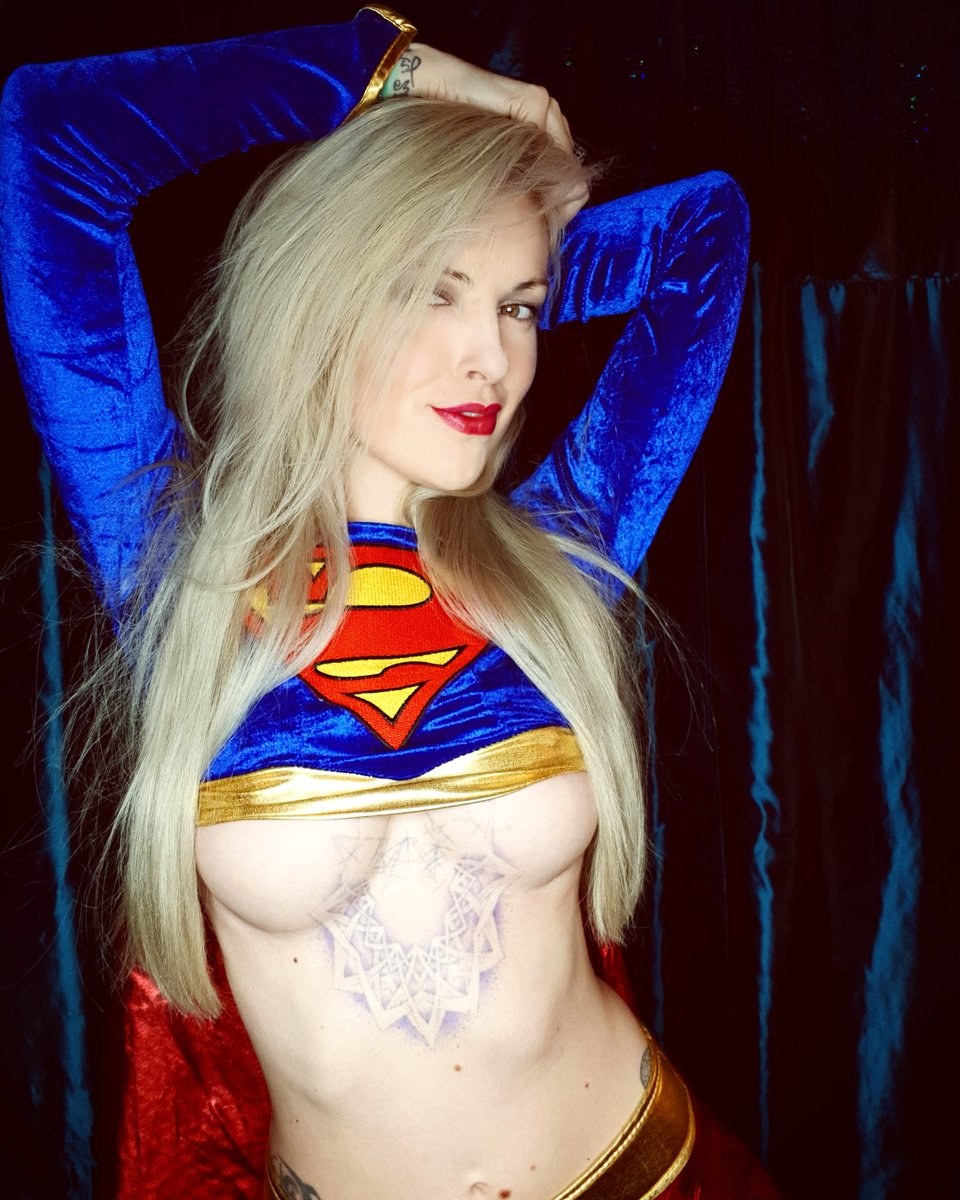 Erotic cosplay supergel