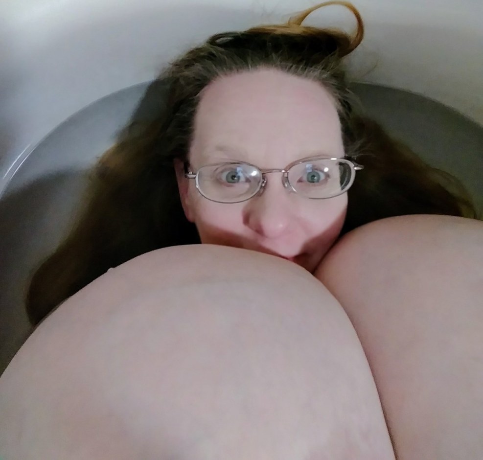 Keisha Evans Delicious Boobies in Blue Top