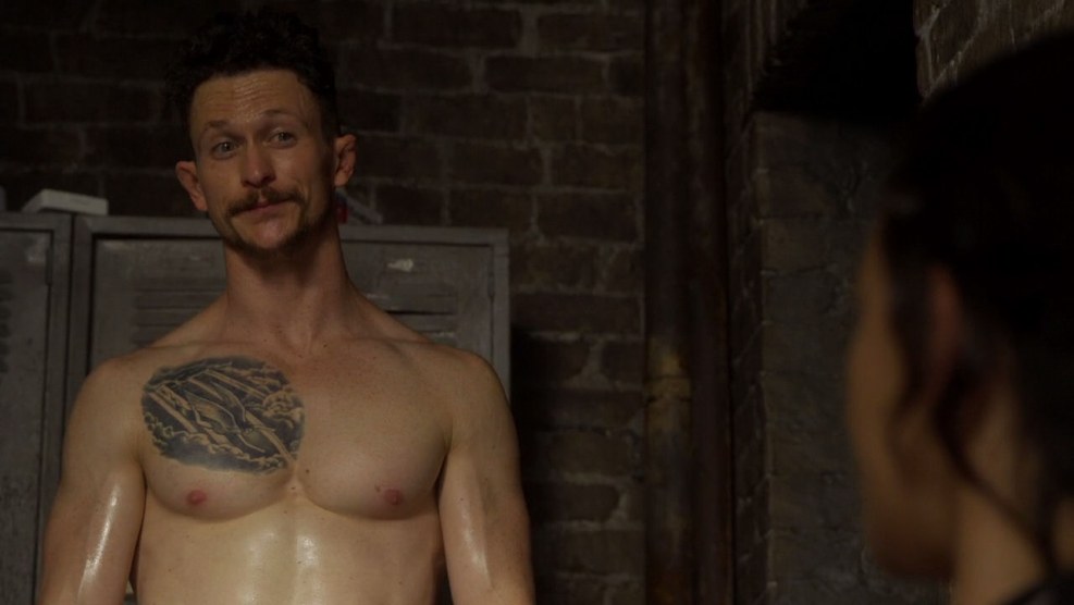 Jonathan Tucker bed scene