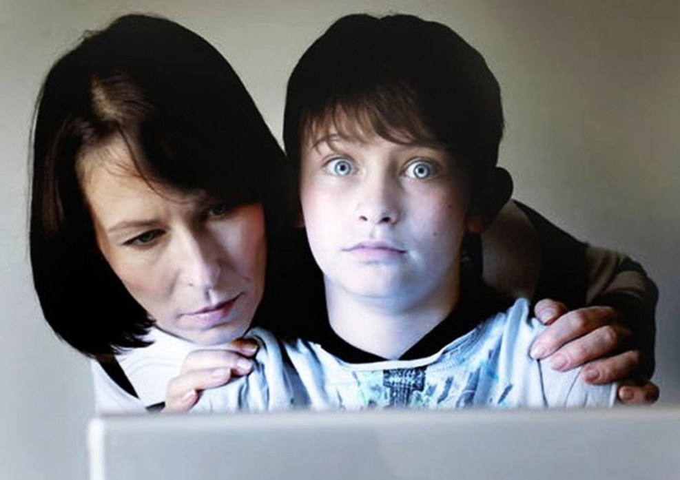 Links to the central processor in the torus