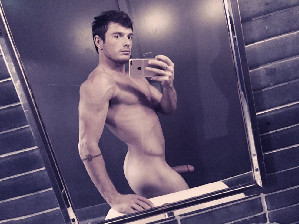 Brent Everett Naked Passive