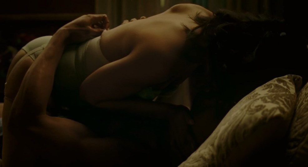 Tandy Newton breasts