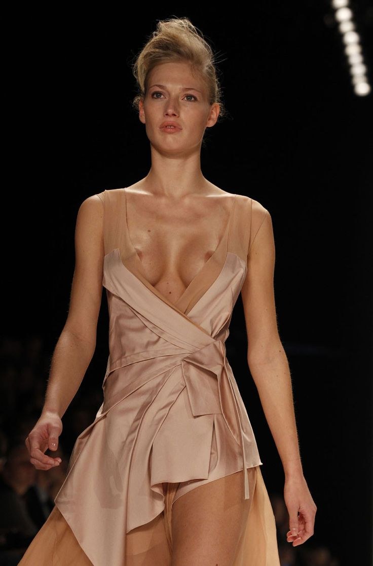 High fashion movie naked