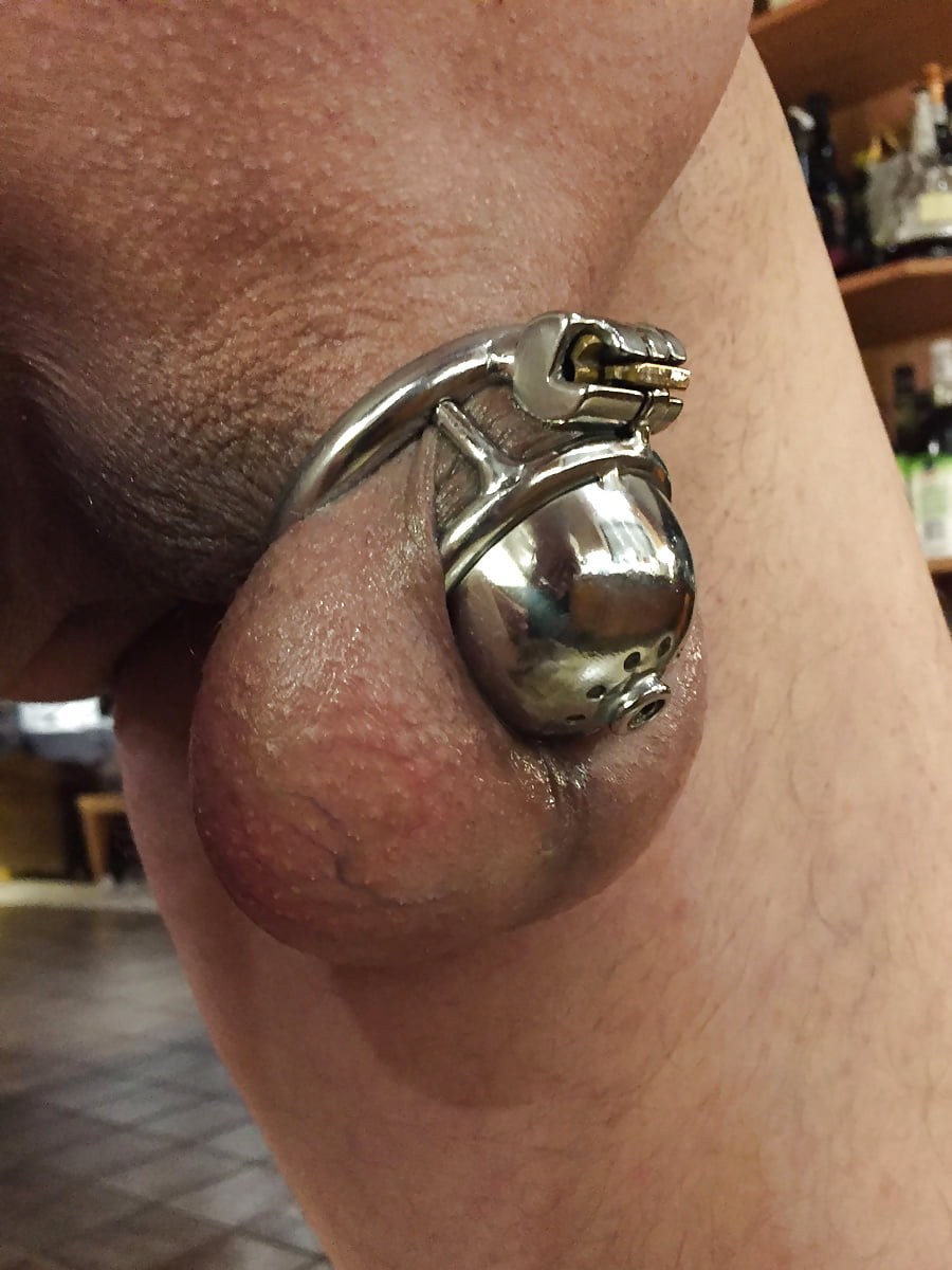 Male belief believer with anal plug