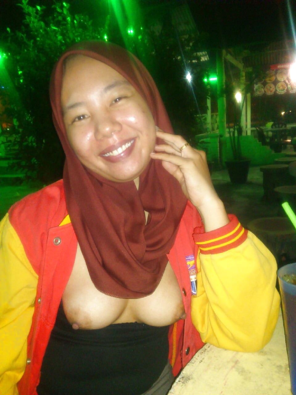 Thick Arabic Cumshots