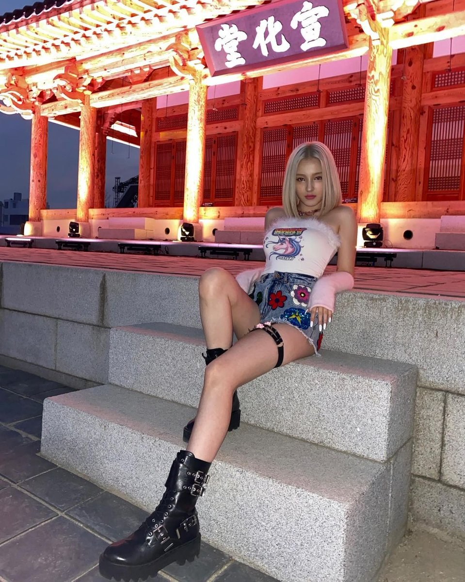 Nancy Jewel McDonie (36 photos)