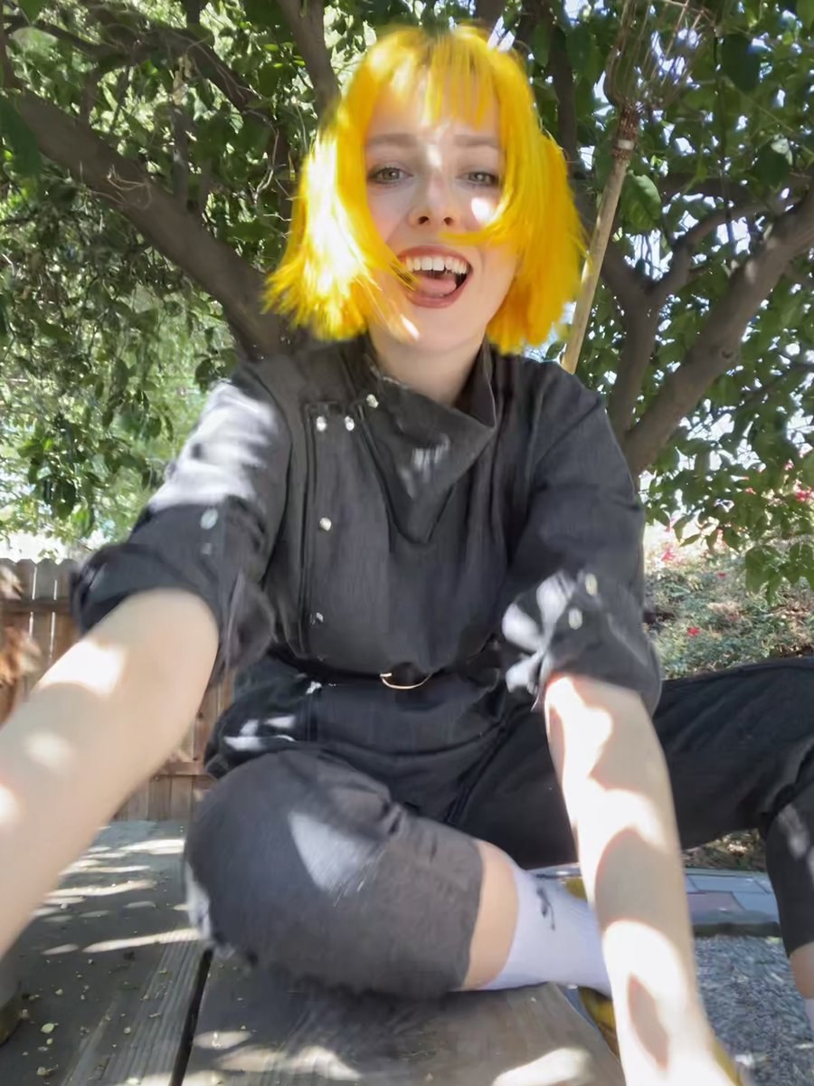 Tessa Violet Dzhal