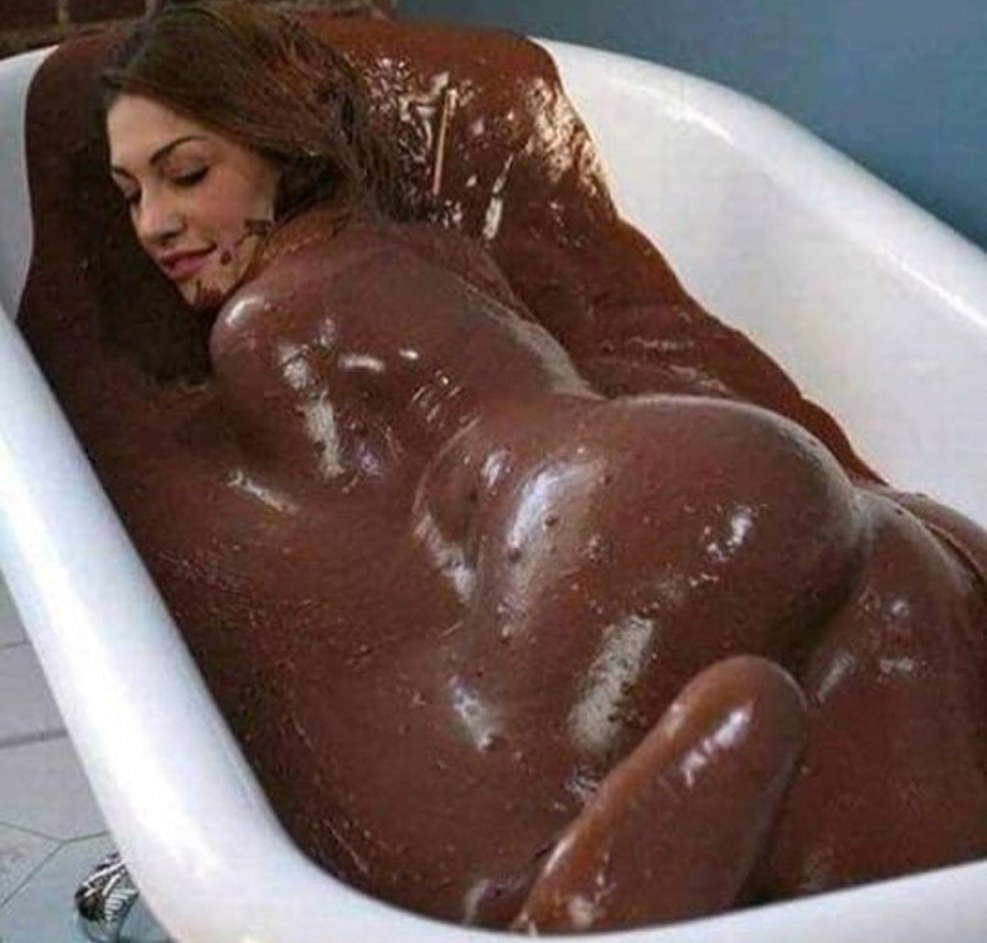 Naked chicks with chocolate