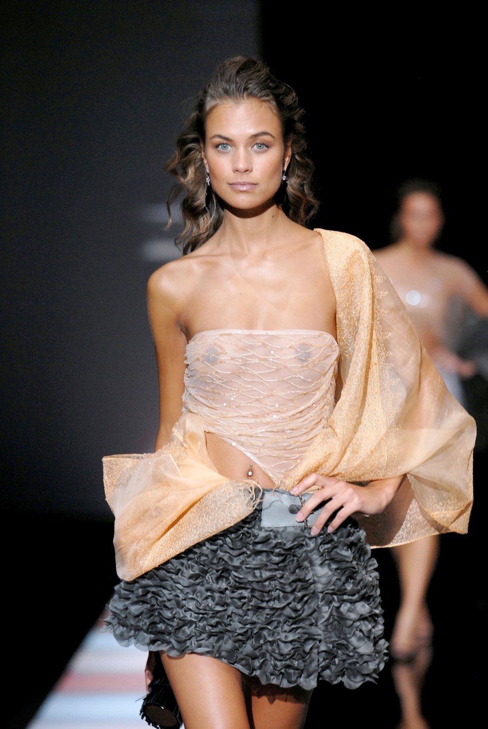 Showing a naked fashion in England