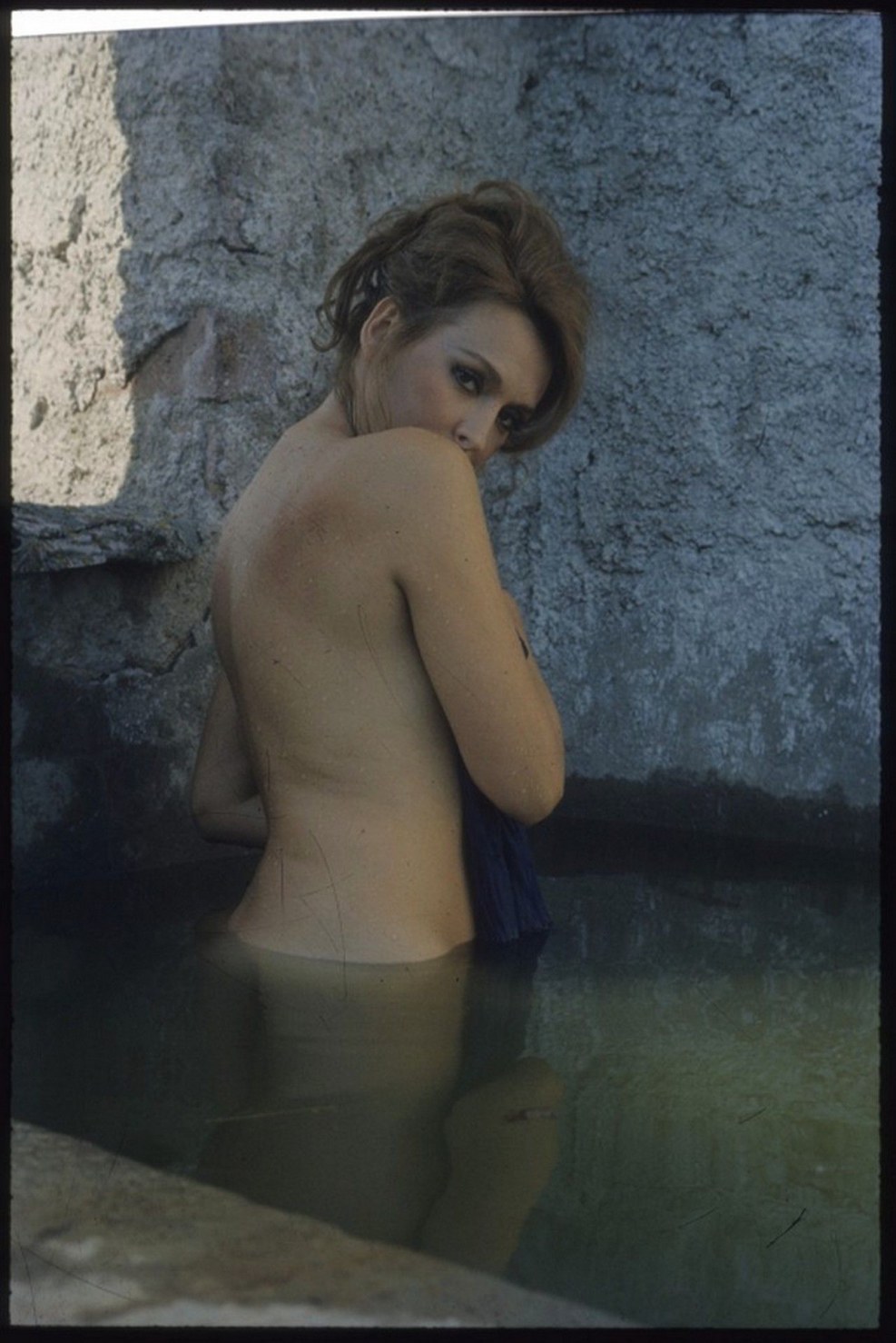 Emmanuel Film Smoking Vagina