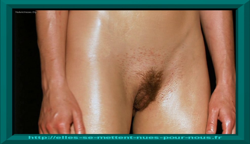 Naked back rapas tits