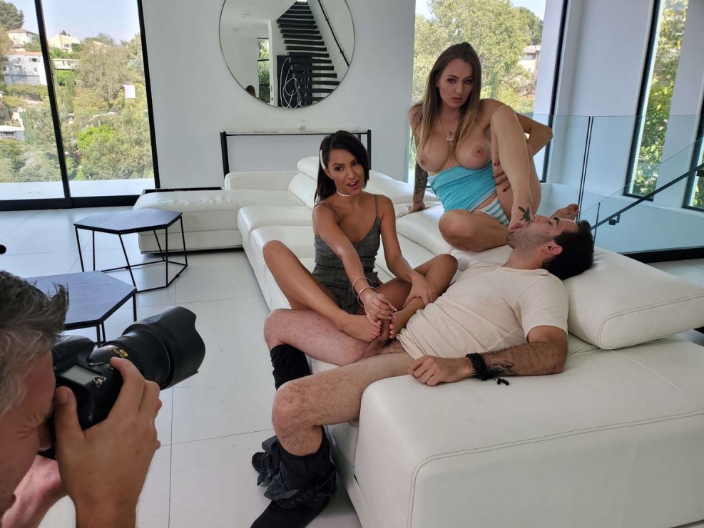 LoveHerfeet - The Gorgeous Girl Next Door Gives A Good Ride XXX