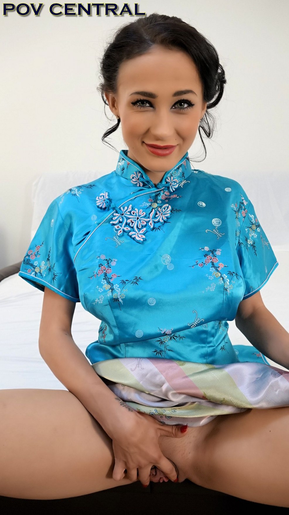 Japanese women with big tits in kimono