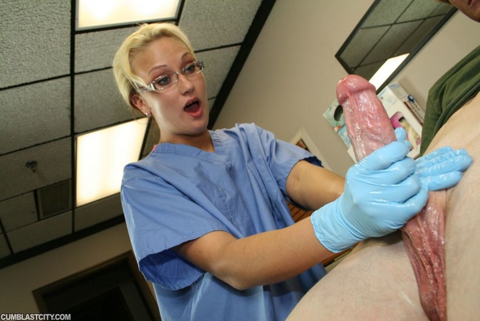 Maturns Femdom Medical CFNM in masks