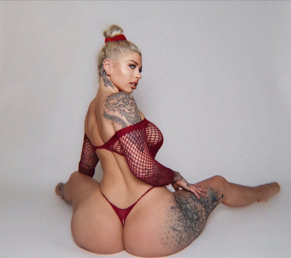 Vicky Aisha (Vicky Aisha) porn lesbian